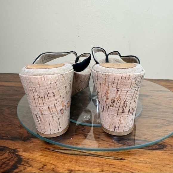 CASLON Carla Wedge Sandals in black - Picture 8 of 12